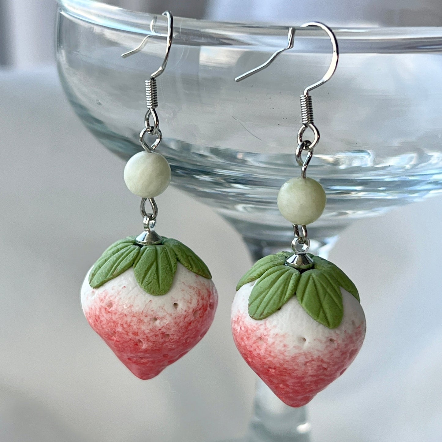 Minimal Shell Romantic Earrings Handmade Polymer Clay Dangle Jewelry Lightweight Earrings Gift For Wife For Anniversary Gift/ Handmade Earrings/Vintage-Style Earrings/good luck gifts/gift for her/Strawberry Cute Earrings