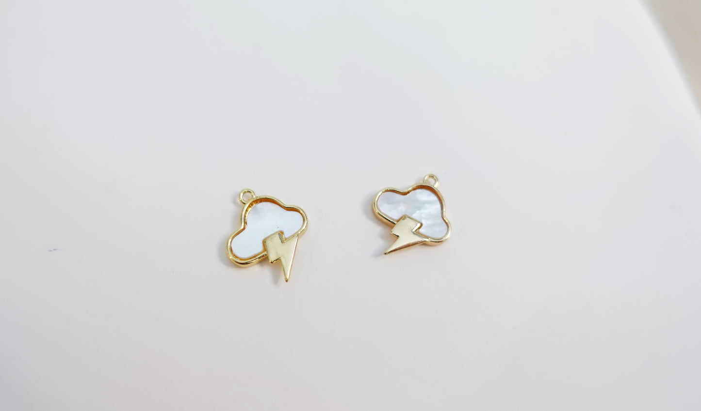 Mother of pearl Luminous Storm cloud Charm