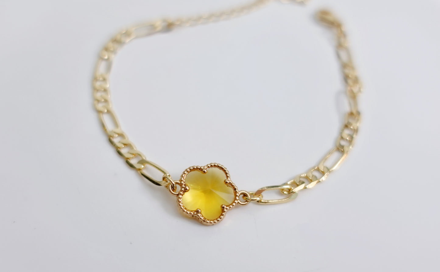 Lucky Charm Five-Petaled Flower Motif Bracelet