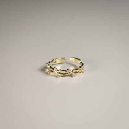 Gold Thorns Ring