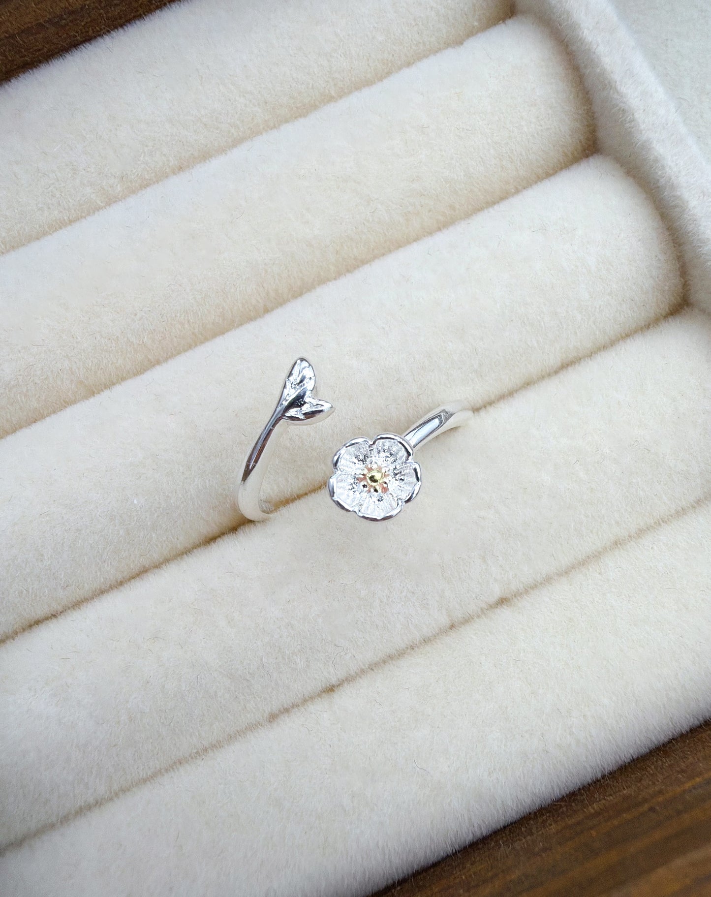 925 Sterling Silver Plum Flower Wrap Ring