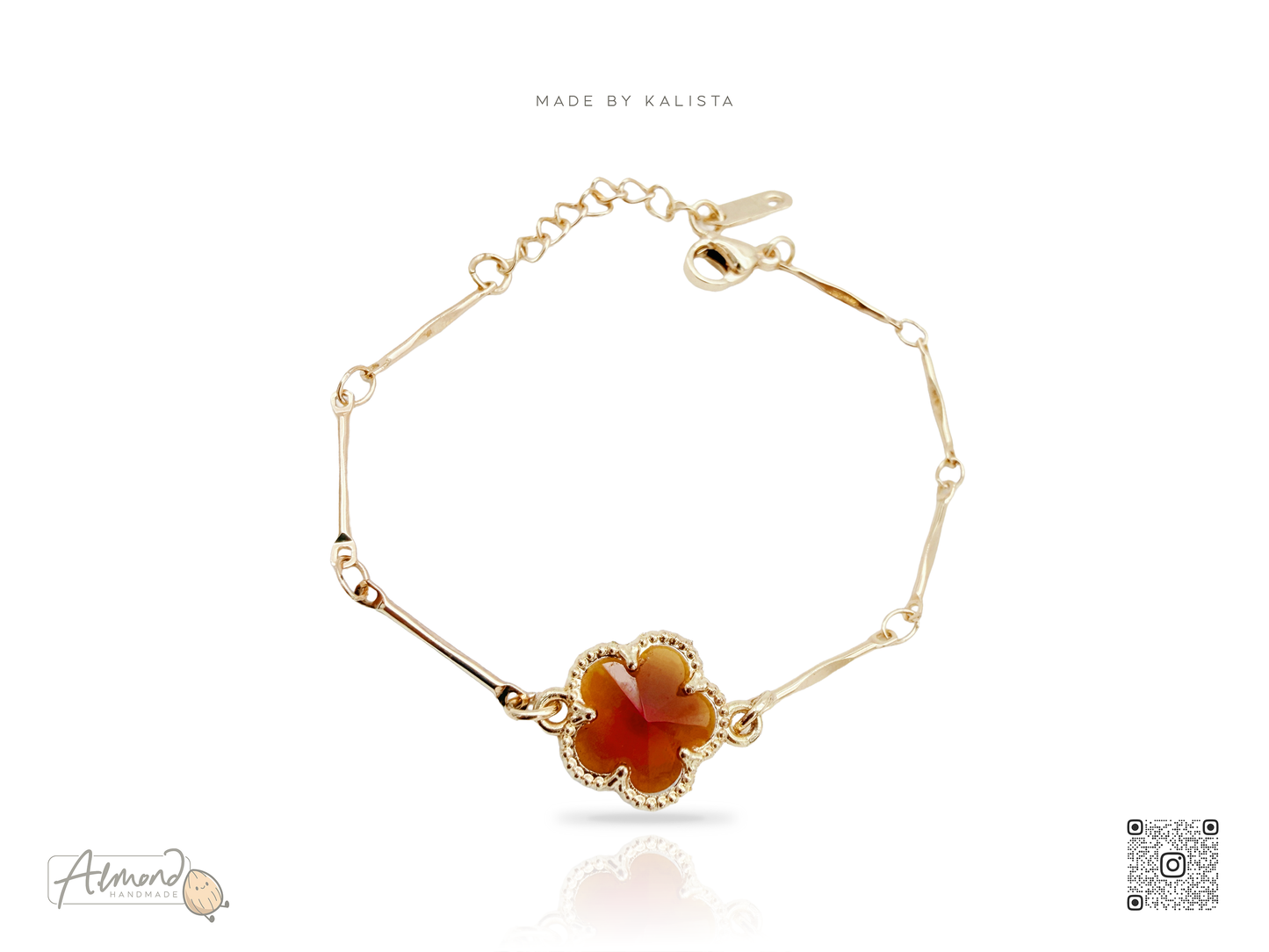 Lucky Charm Five-Petaled Flower Motif Bracelet