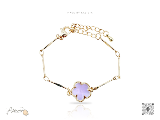 Lucky Charm Five-Petaled Flower Motif Bracelet