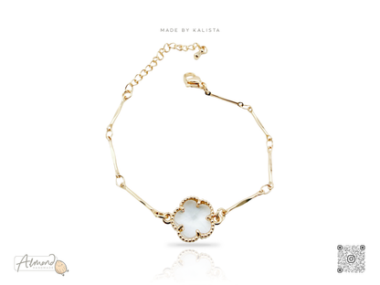 Lucky Charm Five-Petaled Flower Motif Bracelet